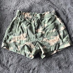 Aerie Camo Paperbag Camp Shorts